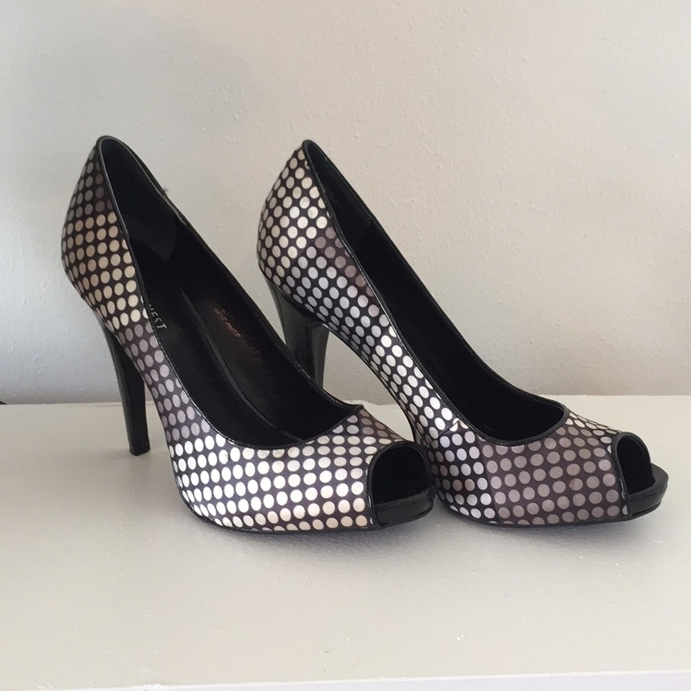 NINE WEST Polka dot Heels Peep Toes